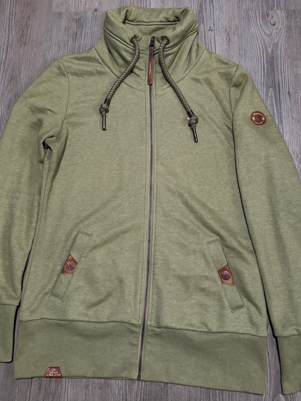 Ragwear Women's Olive Green Zip-Up Active Wear Jacket with High Neck -size XL